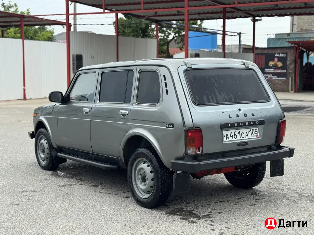 LADA (ВАЗ) Niva, 2008 года