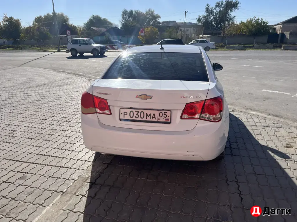 Chevrolet Cruze, 2010 года
