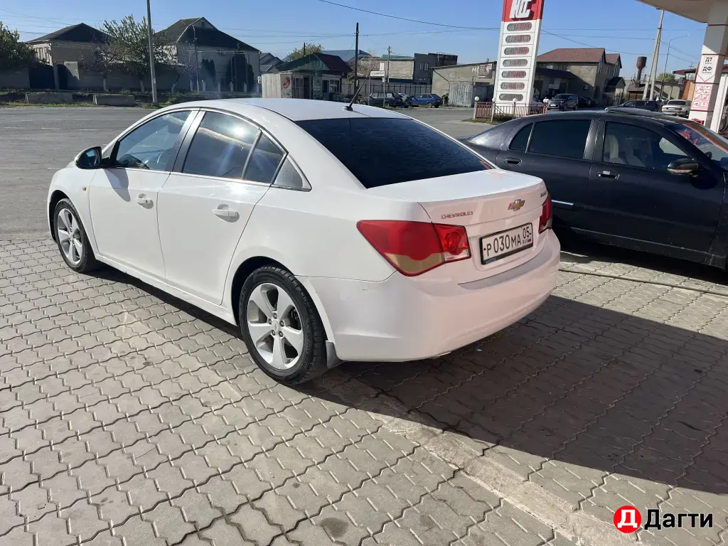 Chevrolet Cruze, 2010 года