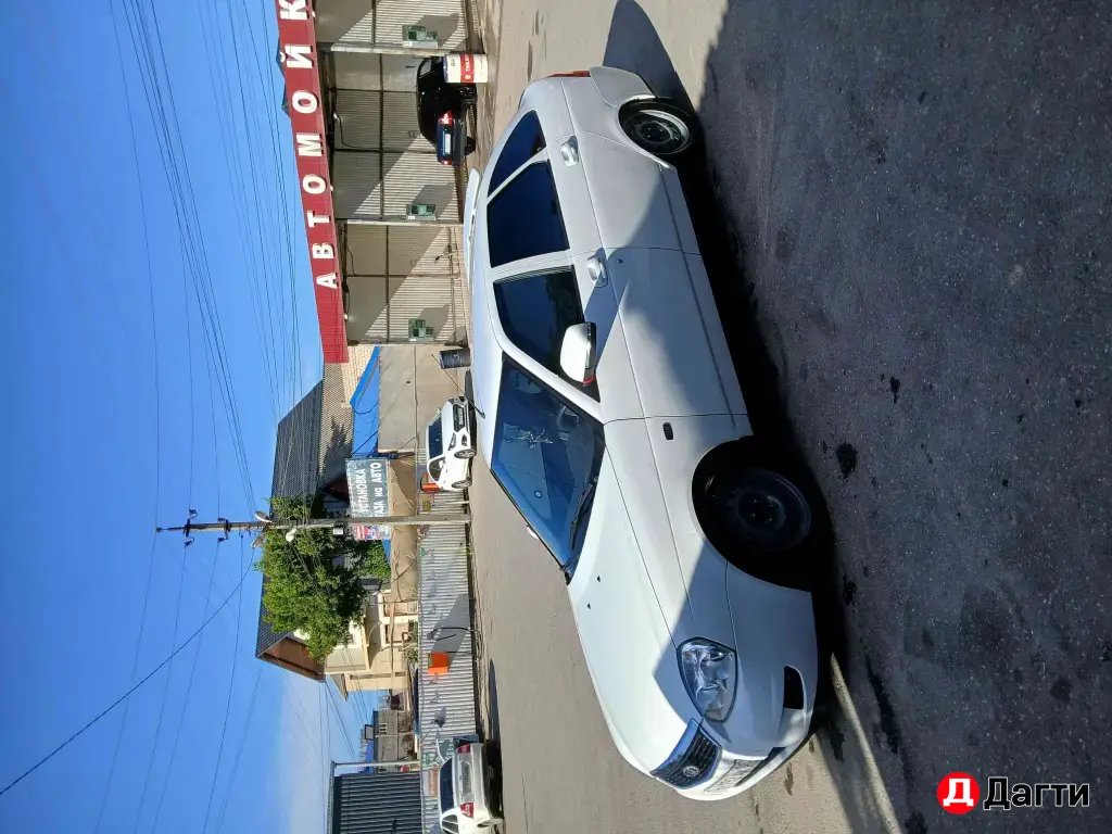 LADA (ВАЗ) Priora, 2011 года