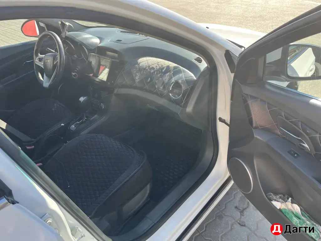 Chevrolet Cruze, 2010 года
