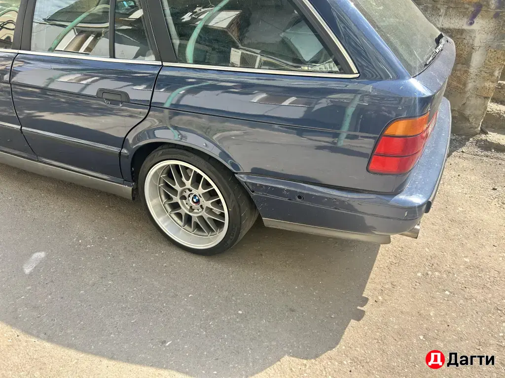 BMW 5 серии, 1993 года
