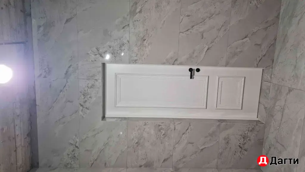 Кафельщик...