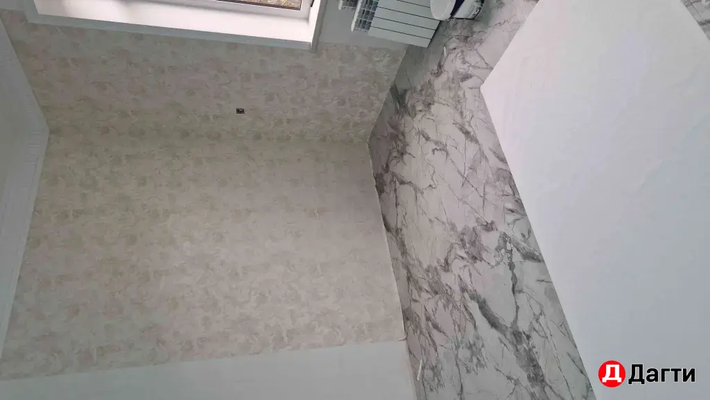 Кафельщик...