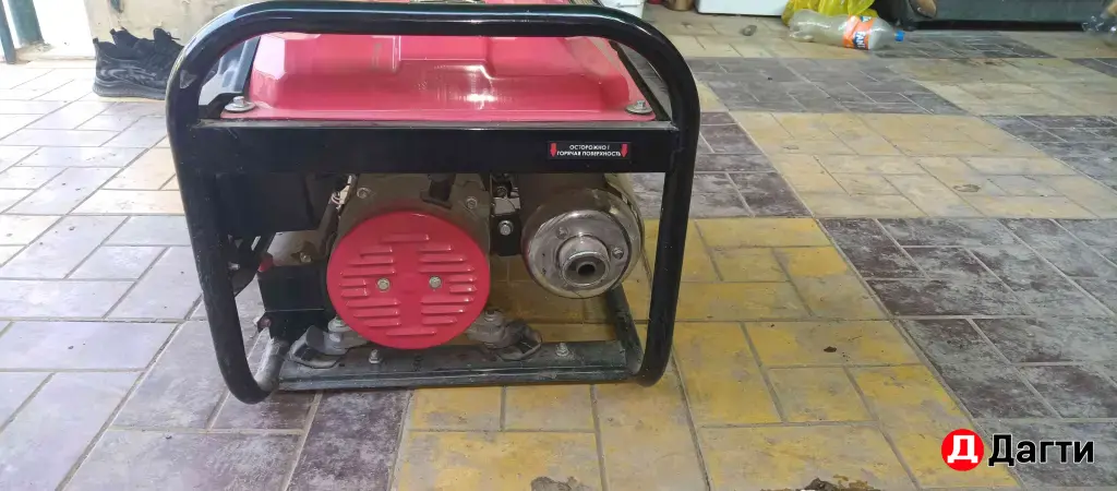 Бензиновый генератор