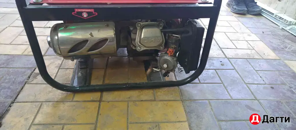 Бензиновый генератор