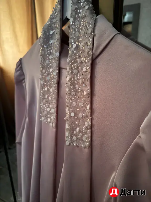 Вечернее платье