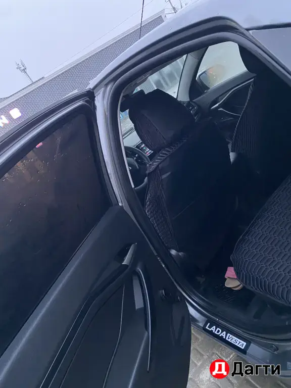 капот Веста