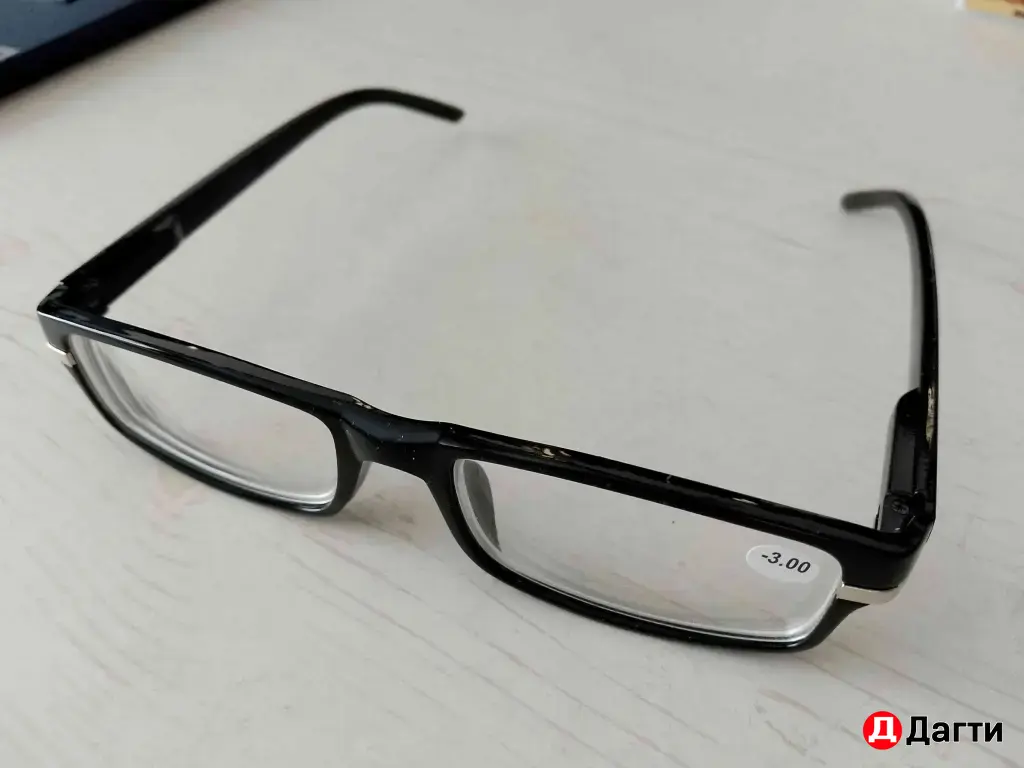 очки от зрения плюс/минус