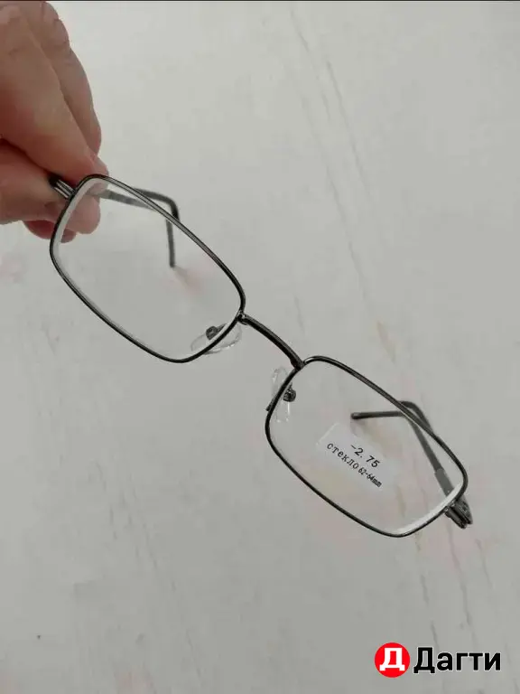 очки от зрения плюс/минус