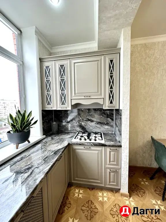 продаю квартиру срочно