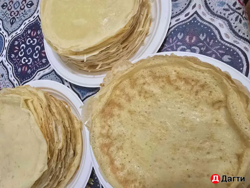 блины,салаты ,закуски