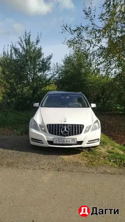 Mercedes-Benz E-Класс, 2012 года