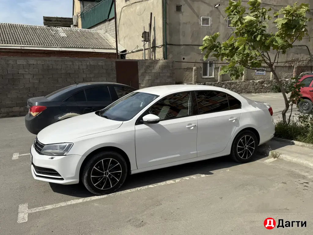 Volkswagen Jetta, 2015 года