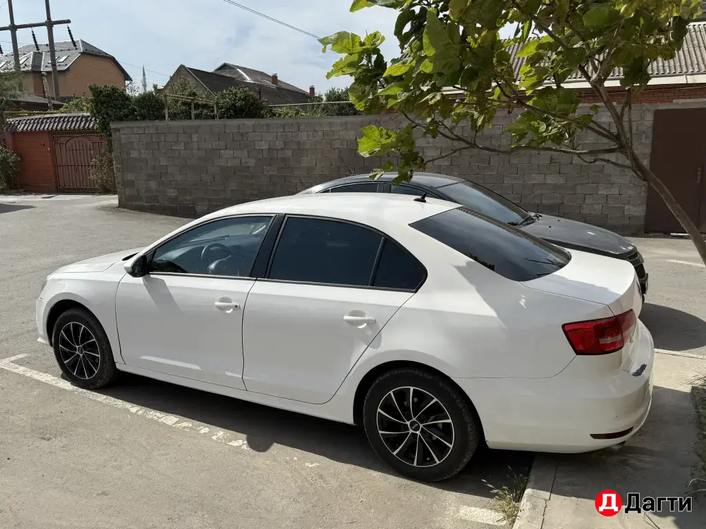 Volkswagen Jetta, 2015 года