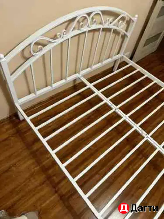 кованые кровати
