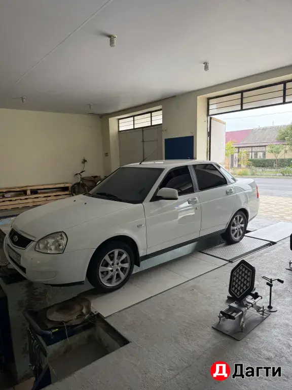 LADA (ВАЗ) Priora, 2013 года