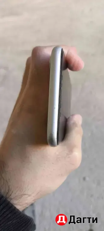 iPhone XR на 64 Гб