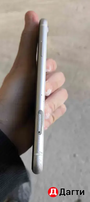 iPhone XR на 64 Гб