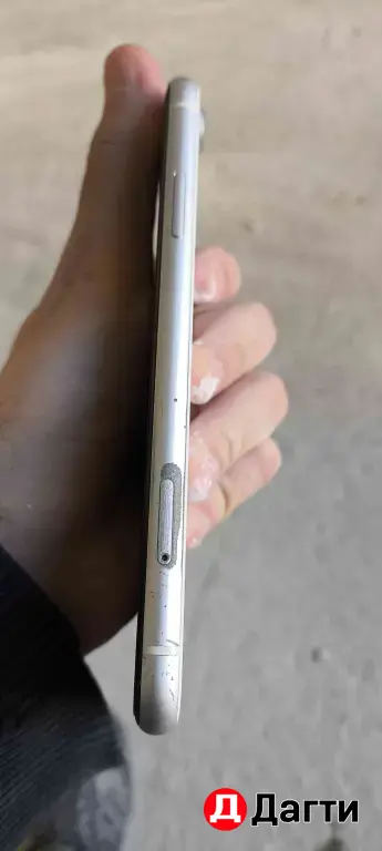iPhone XR на 64 Гб