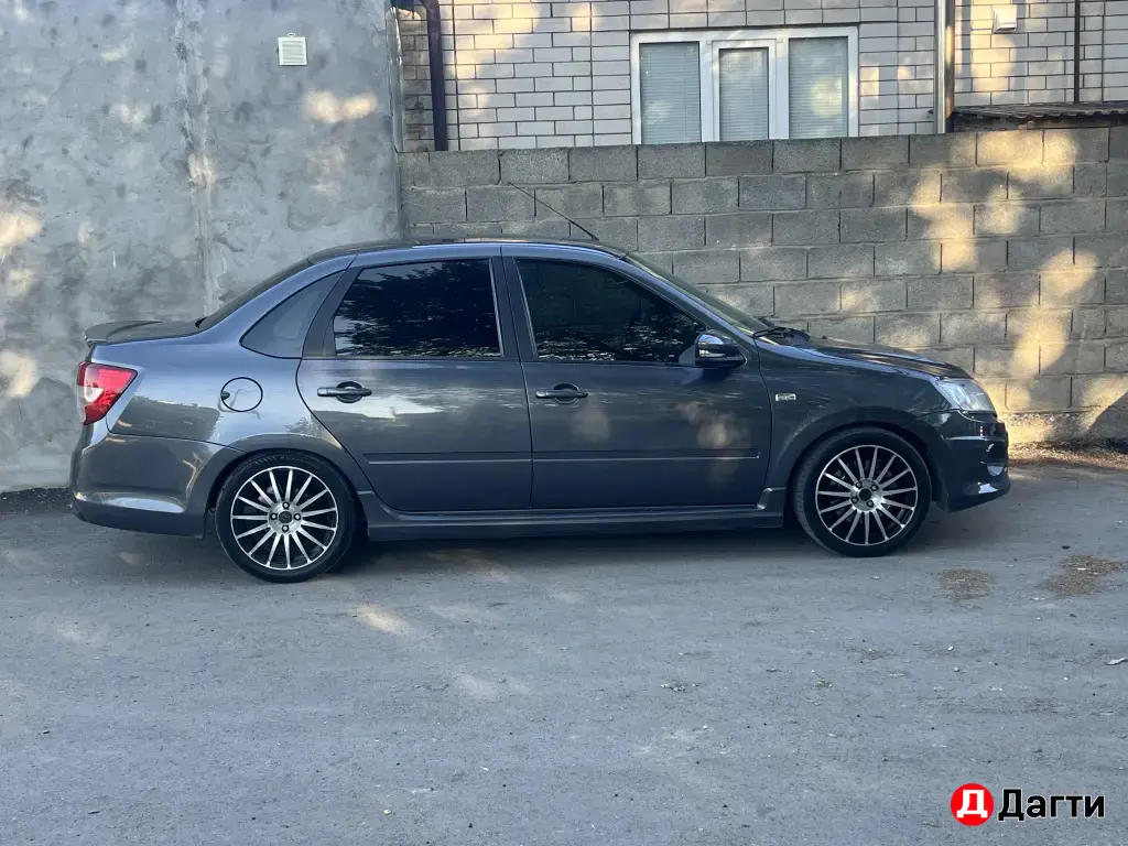 LADA (ВАЗ) Granta, 2017 года