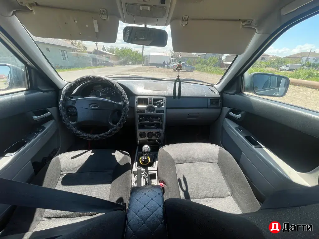 LADA (ВАЗ) Priora, 2011 года