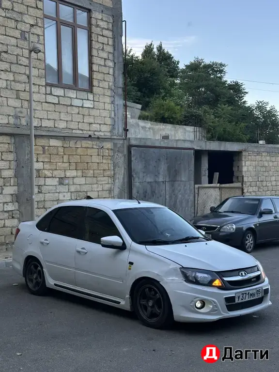 LADA (ВАЗ) Granta, 2013 года