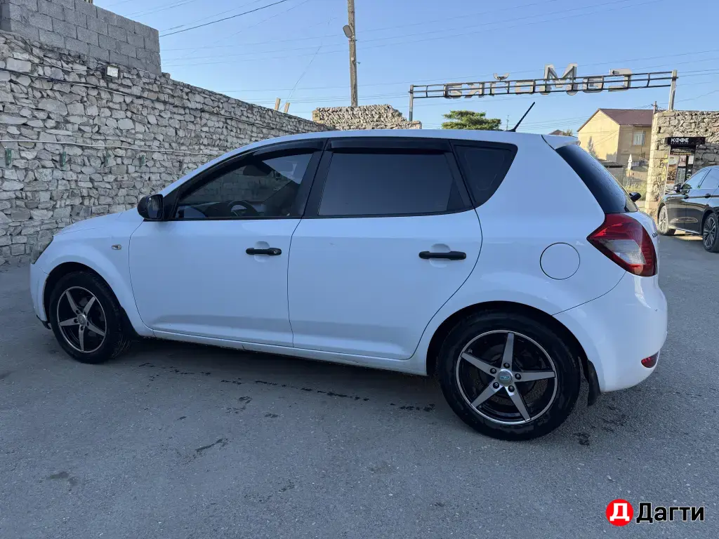 Kia Ceed, 2011 года