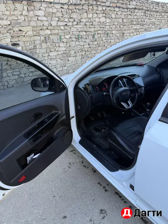Kia Ceed, 2011 года