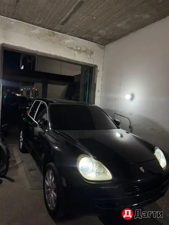 Porsche Cayenne, 2005 года