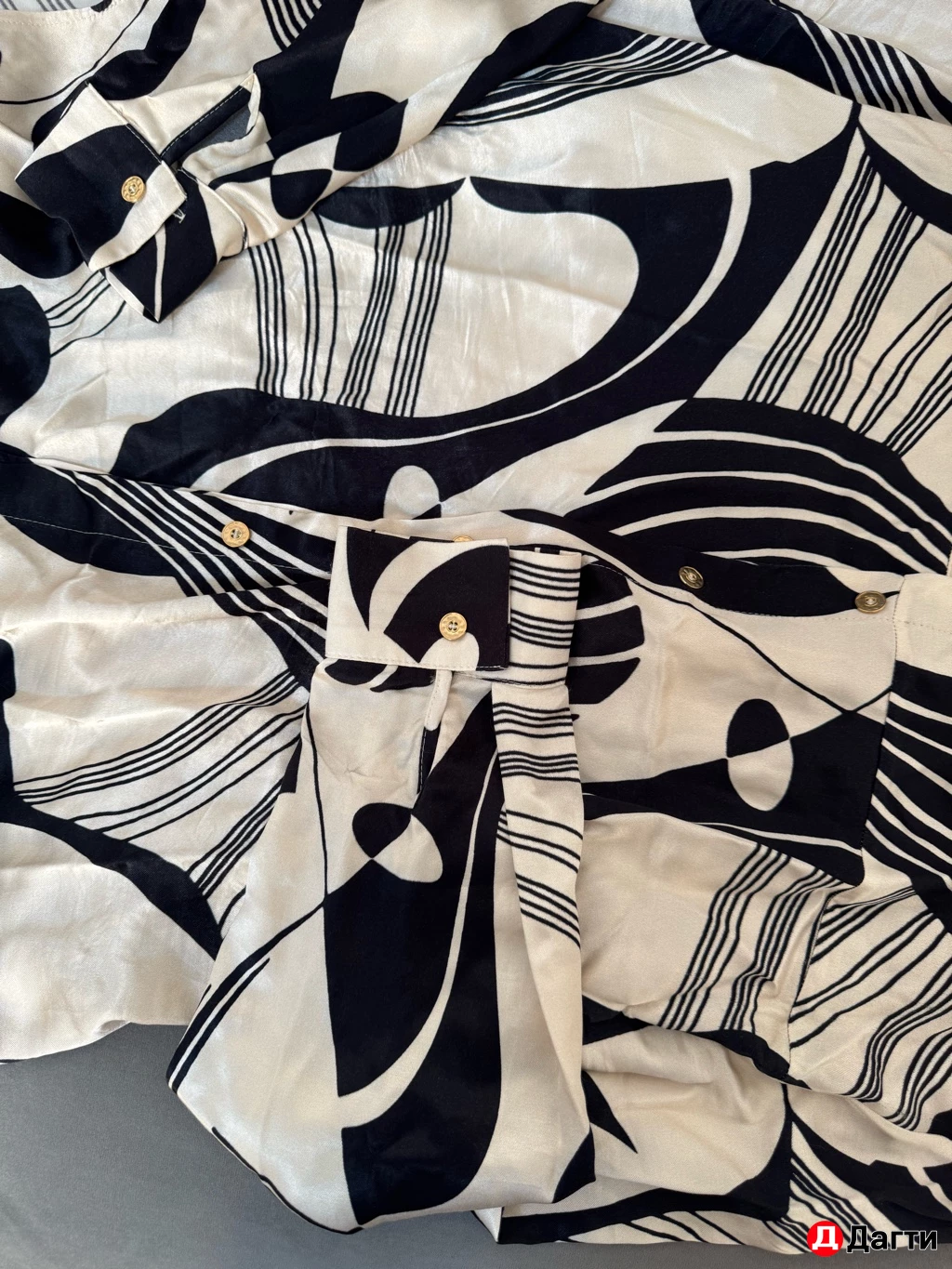 Женский атласный костюм