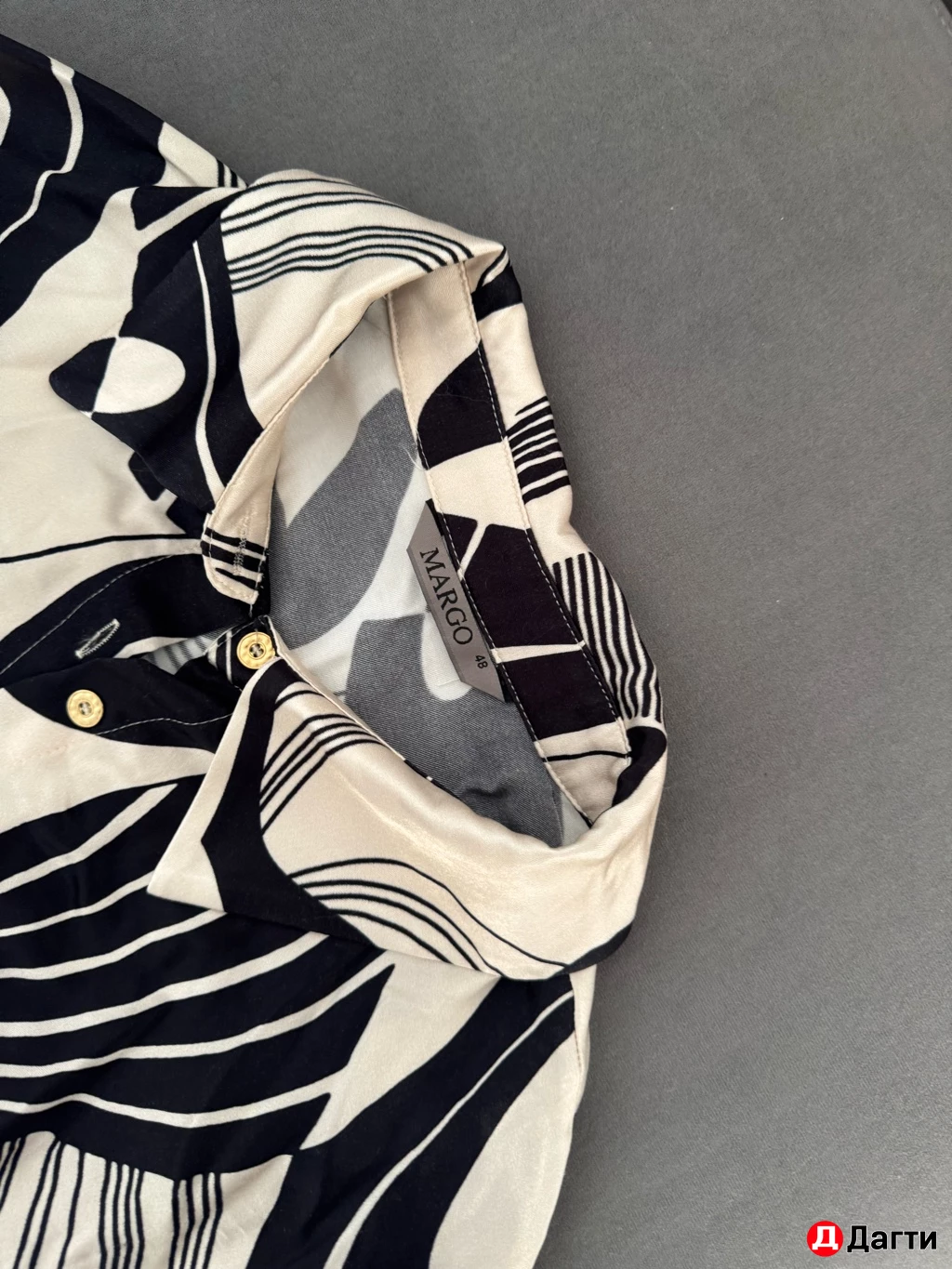 Женский атласный костюм