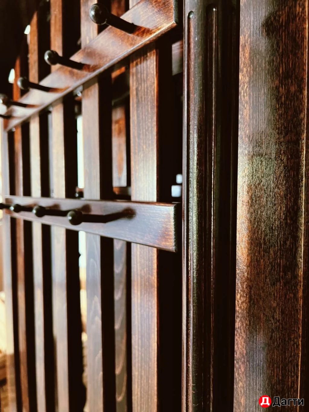 Вешалки настенные.