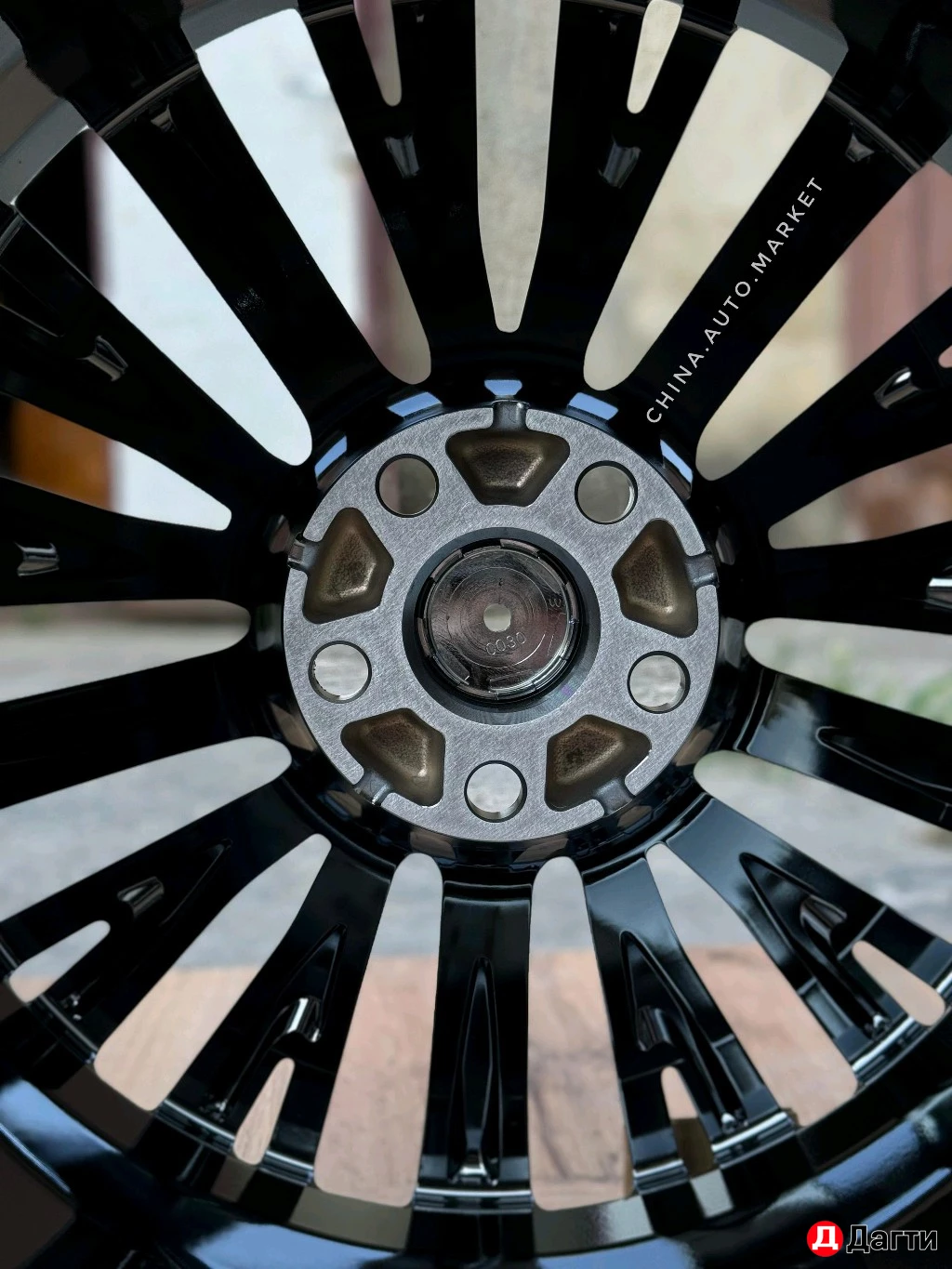 Новые кованных диски на Toyota Camry Flow Form R19