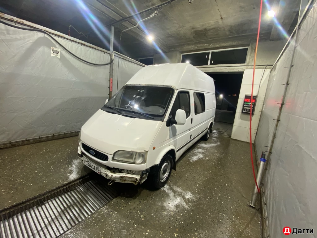 Ford Transit Connect, 1996 года