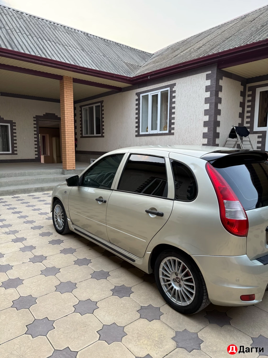 LADA (ВАЗ) Kalina, 10 года