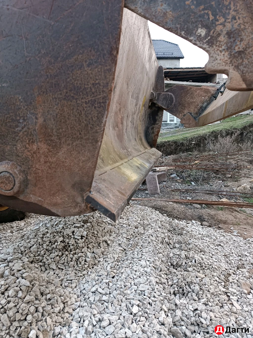 Экскаватор погрузчик