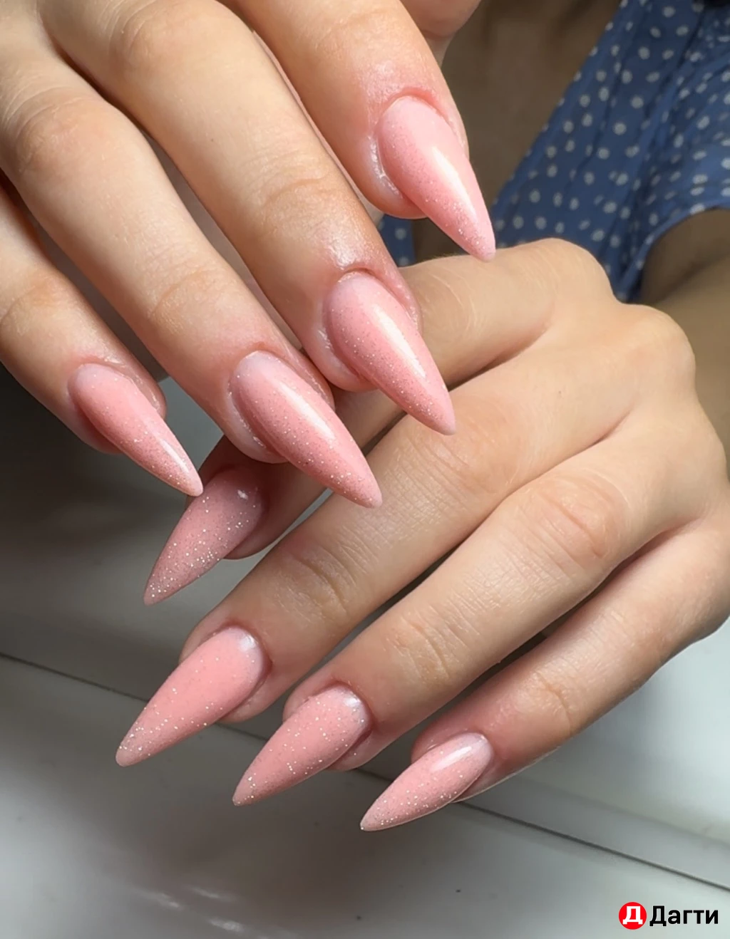 Наращивание ногтей