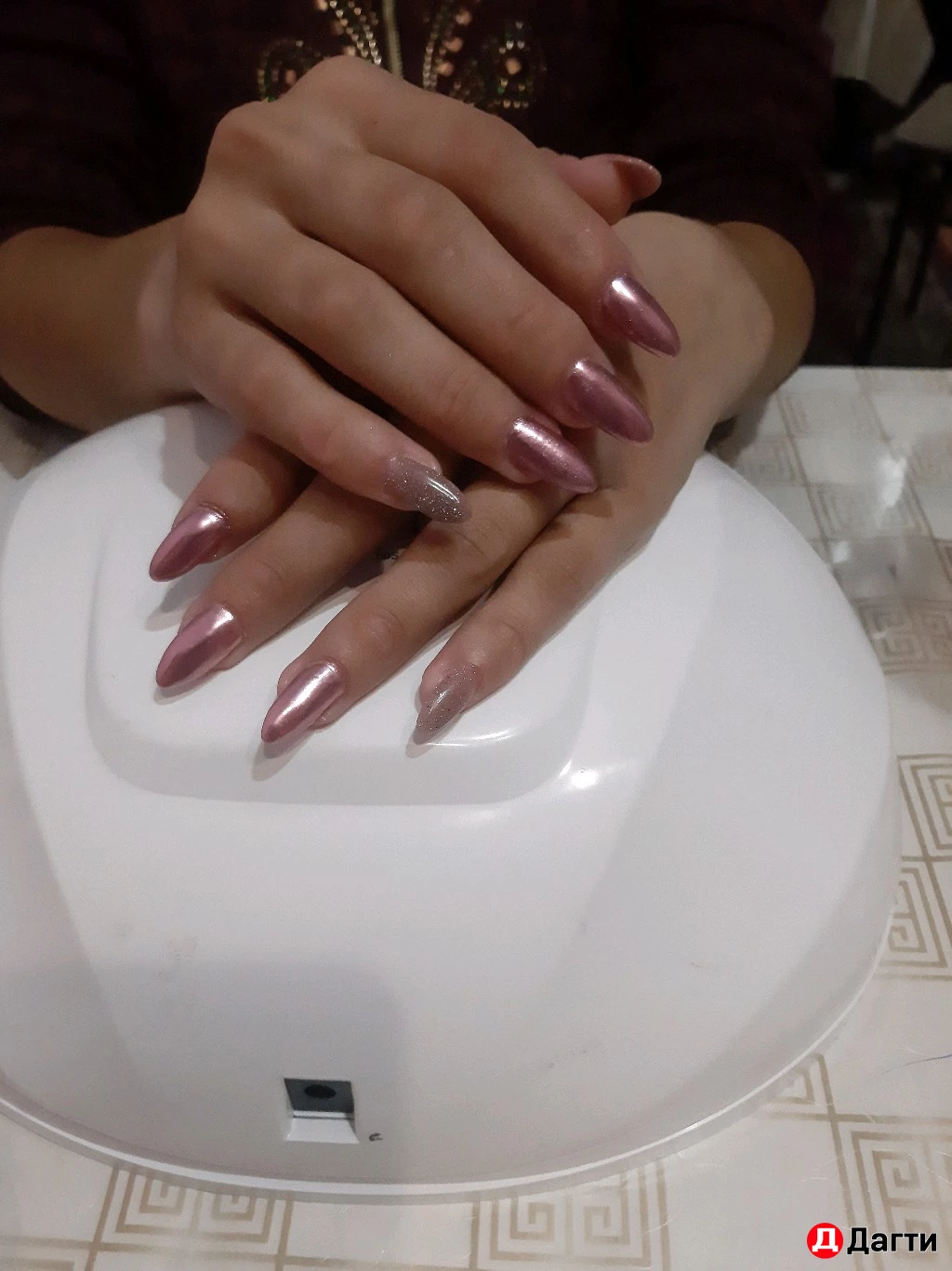 Наращивание ногтей