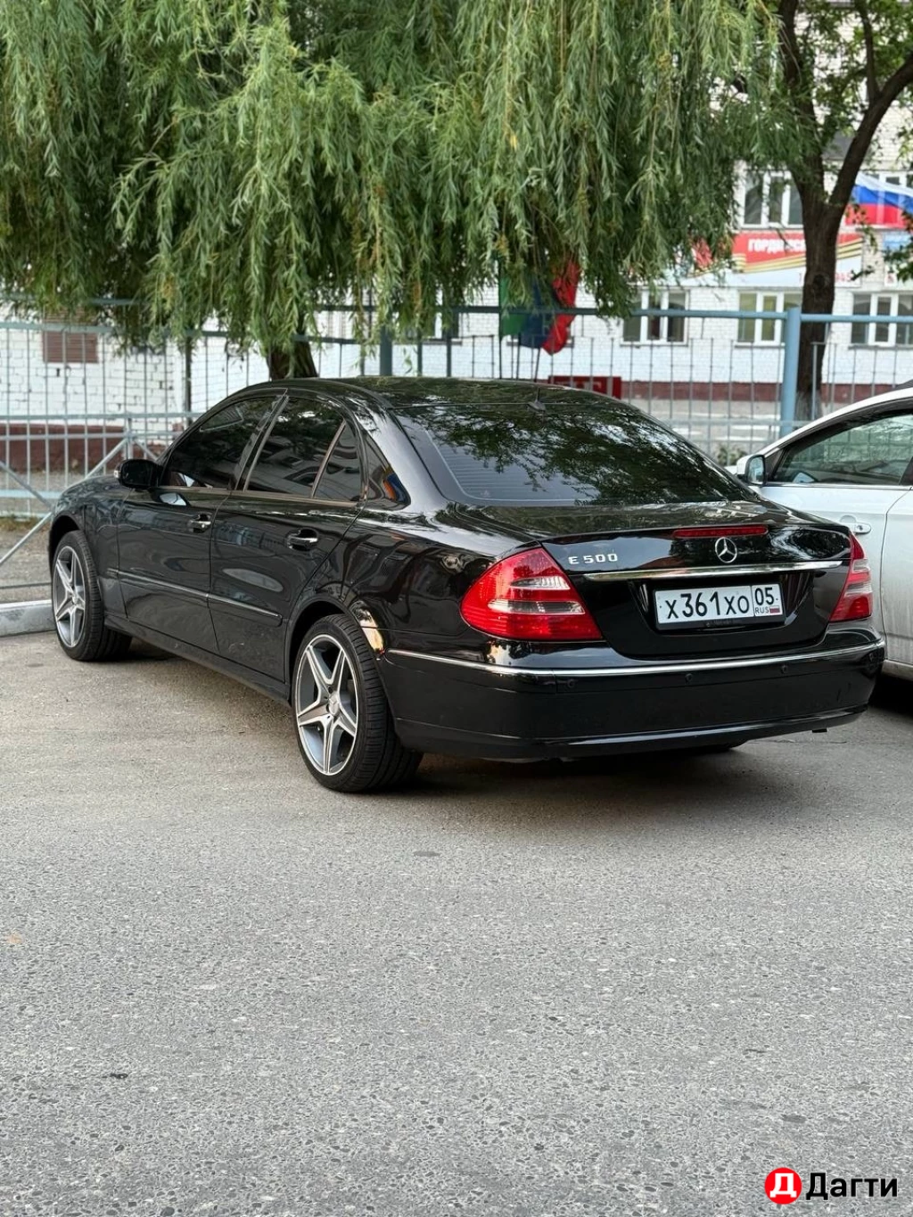 Mercedes-Benz E-Класс, 2003 года