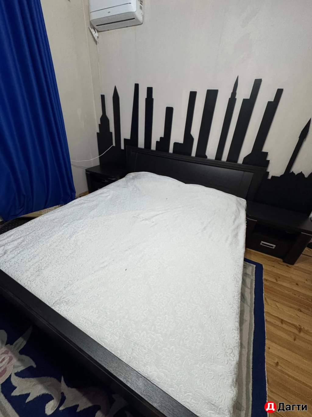 Двух спальная кровать