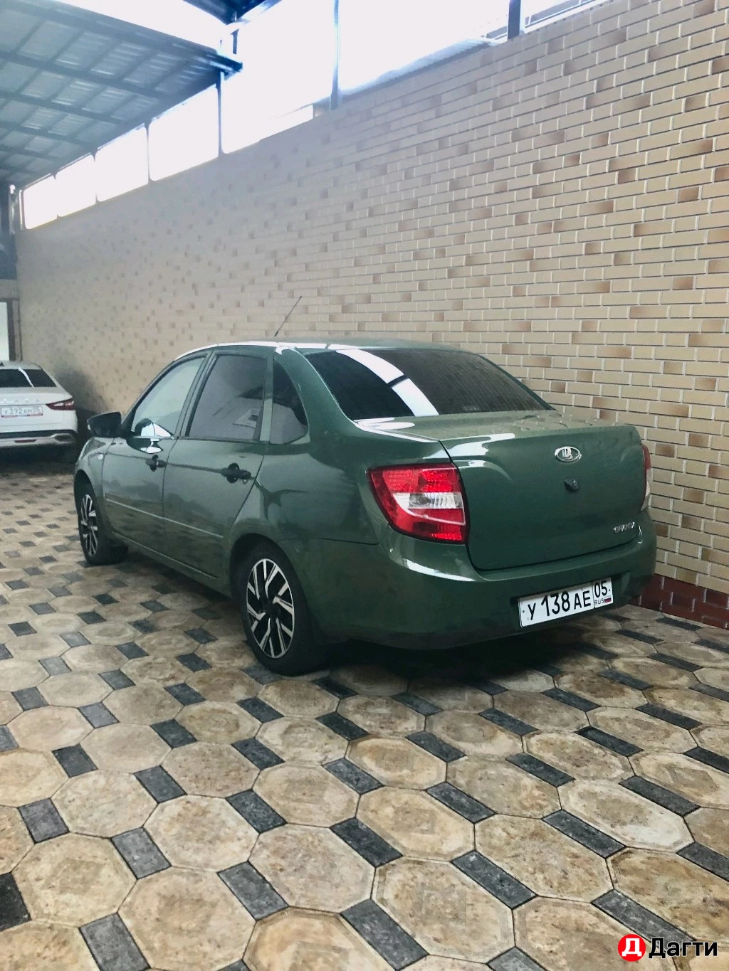 LADA (ВАЗ) Granta, 2013 года