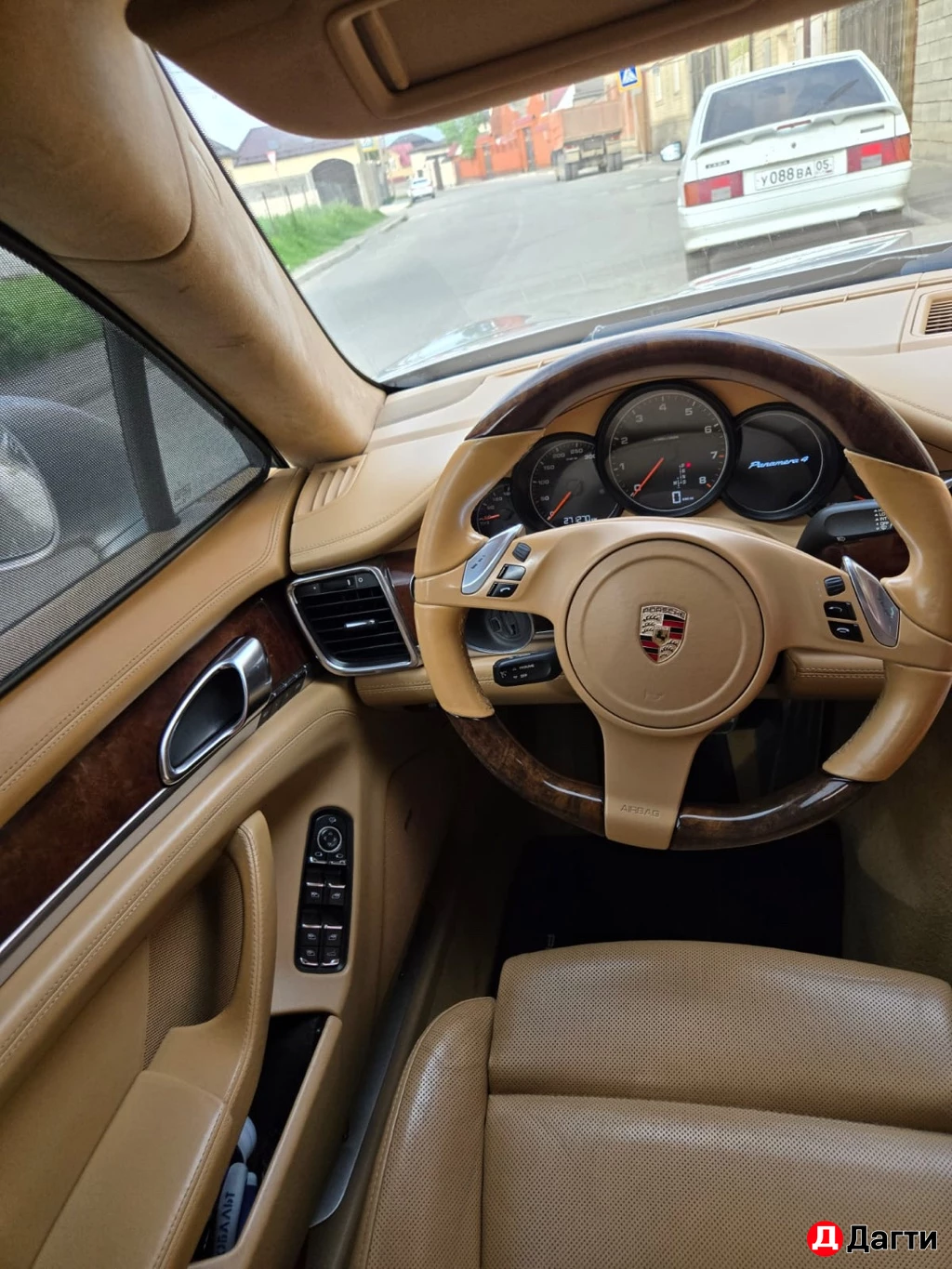 Porsche Panamera, 2010 года