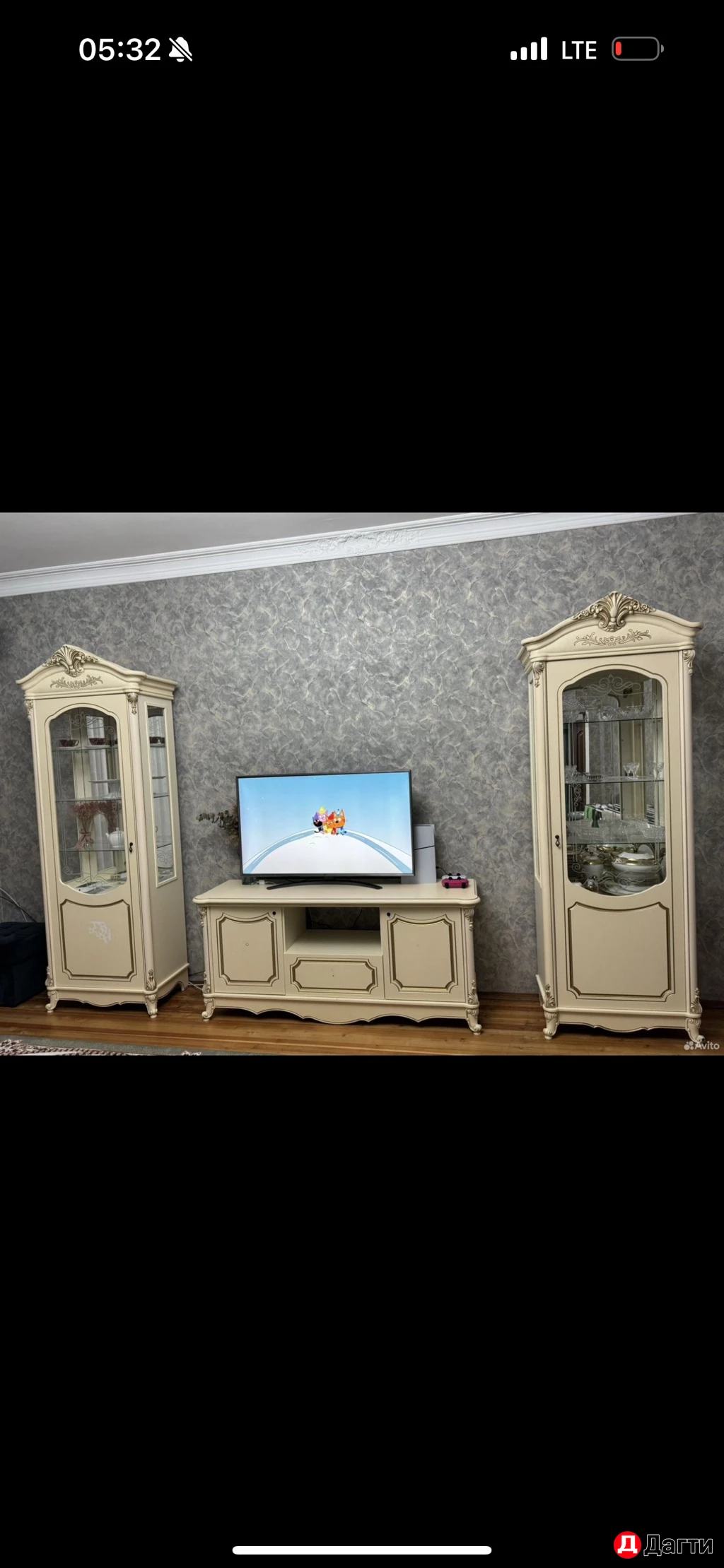 Тумба под телевизор,Гостивая