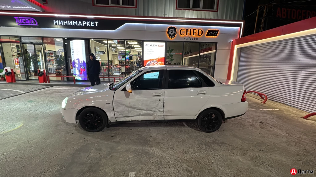 LADA (ВАЗ) Priora, 14 года