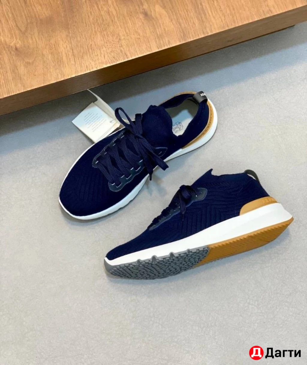 Мужские кроссовки от бренда Brunello Cucinelli