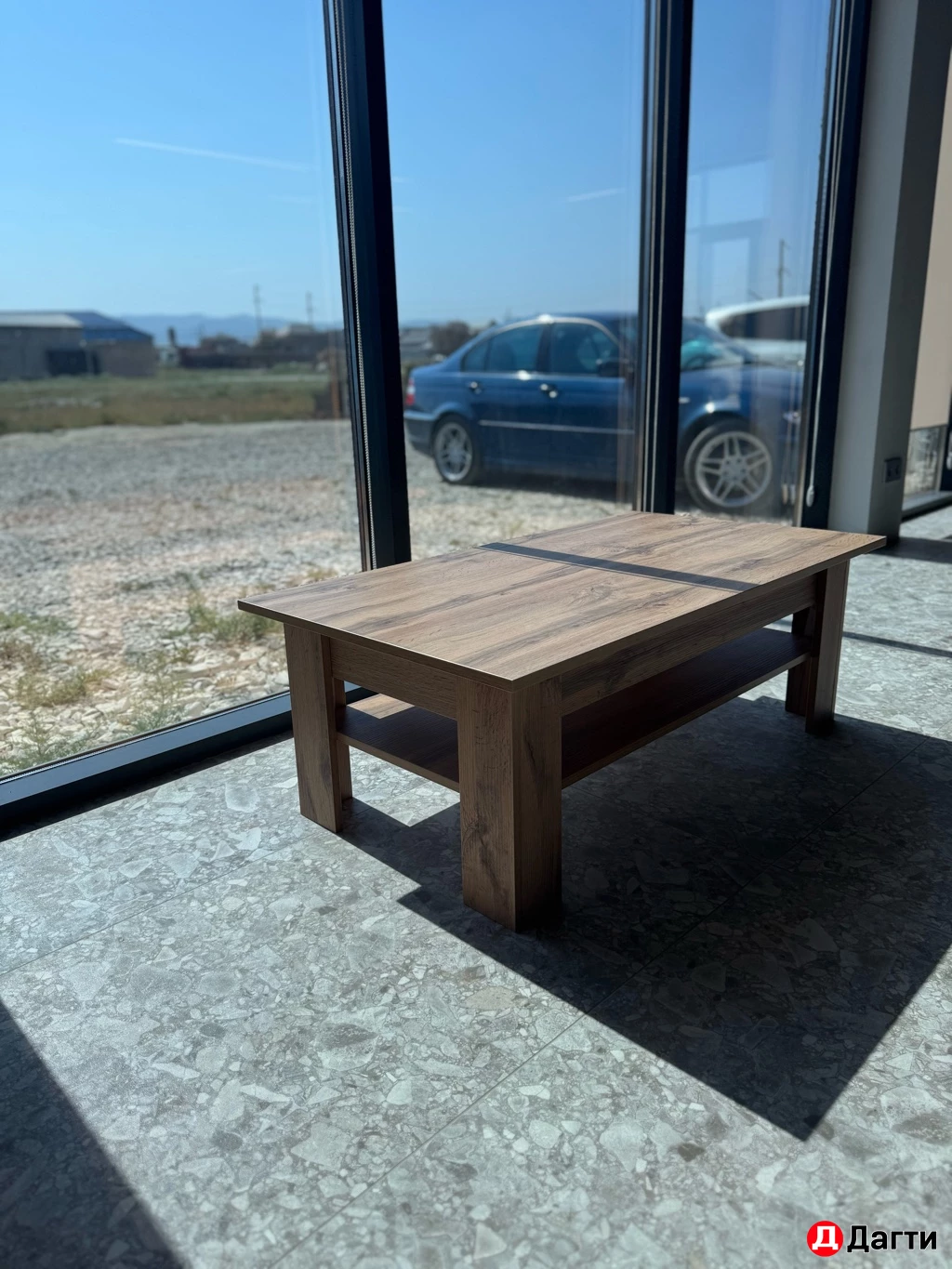 Журнальный столик