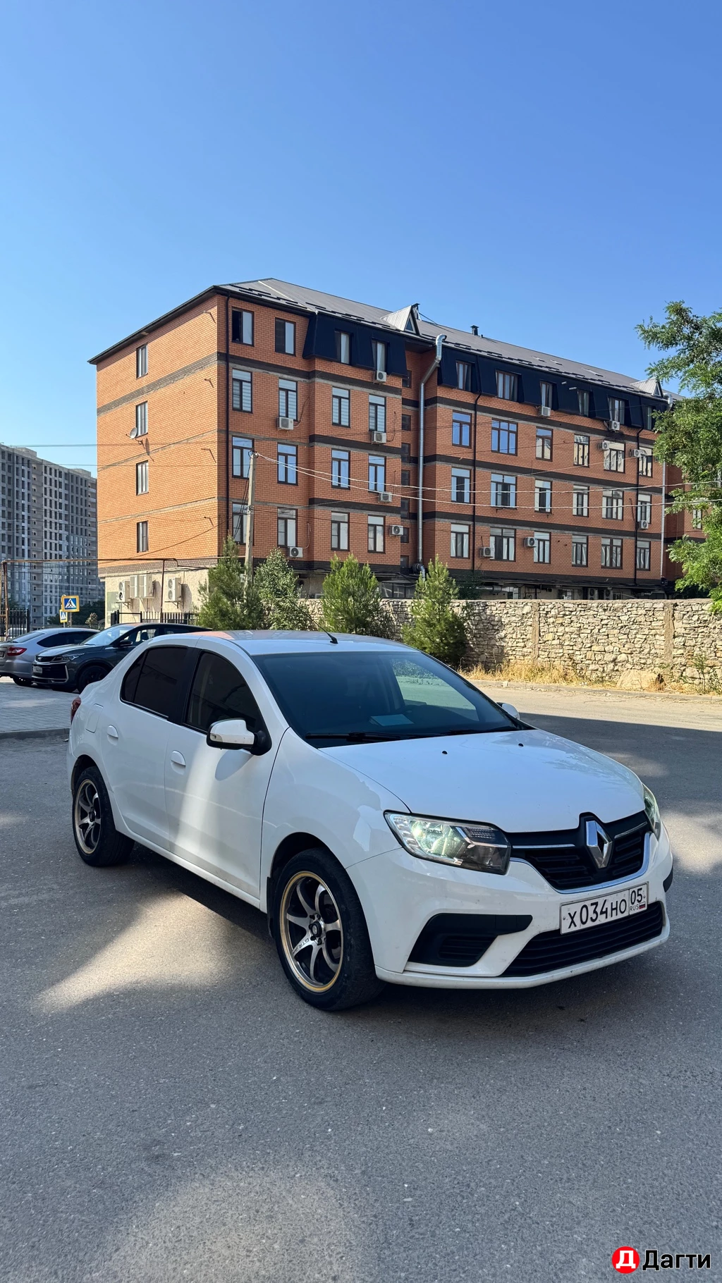 Renault Logan, 21 года