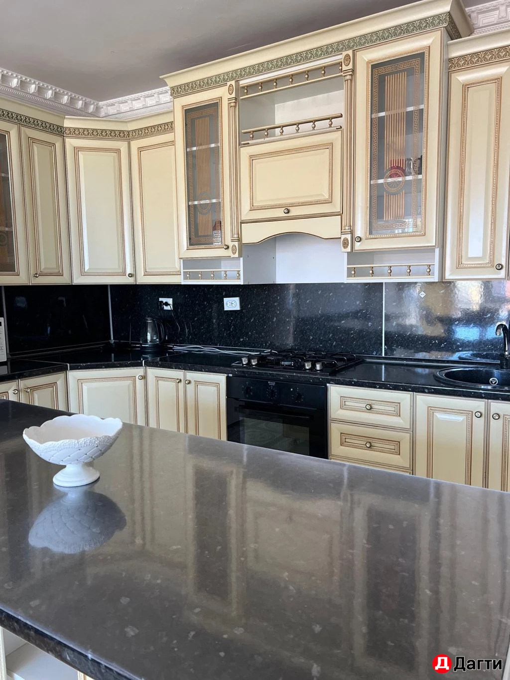 Квартира, 2 комнаты, 57 м²