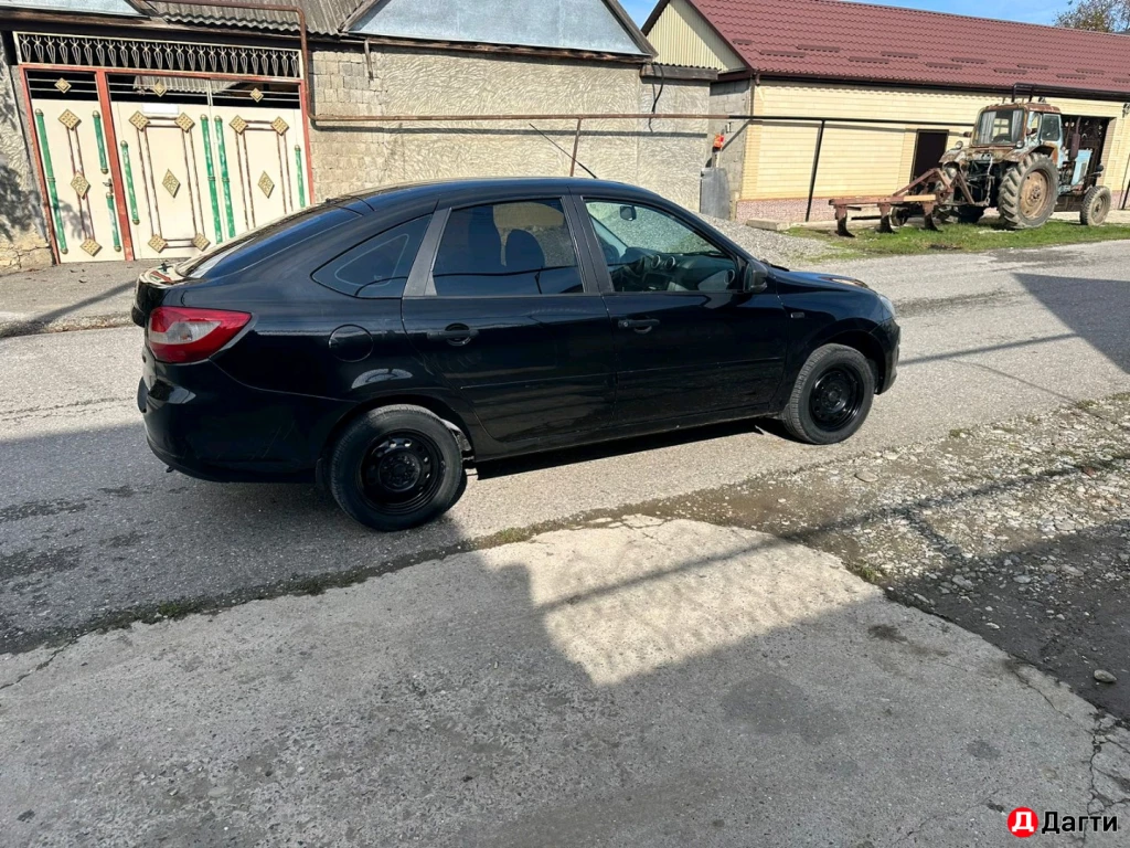 LADA (ВАЗ) Granta, 2015 года